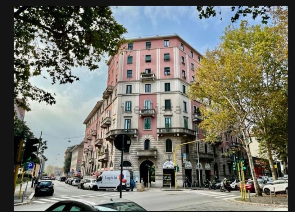 Two-room - 10 Min Walk From Isola * Mailand